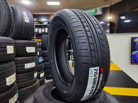 Yokohama ECOS ES31 215/60 R16