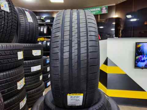 Dunlop SP Sport Maxx 060+ 235/55 R20