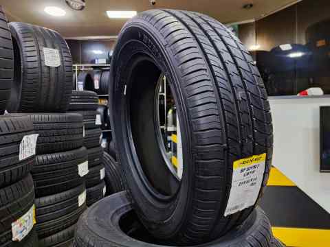 Dunlop  SP Sport LM705 215/60 R16