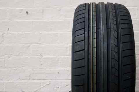 Dunlop SP Sport MAXX GT 245/40 R19