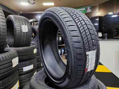 Yokohama AVID Ascend GT 235/45 R18