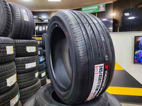 Yokohama ADAVN dB V552 245/45 R17