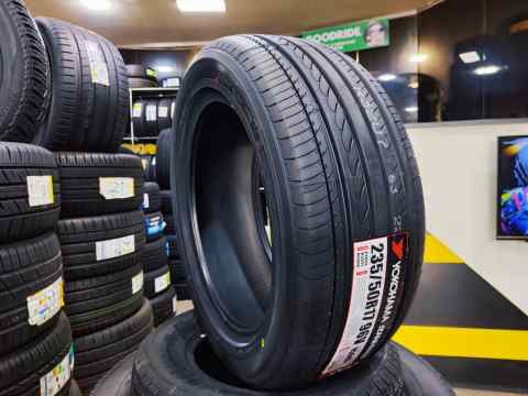 Yokohama ADAVN dB V552 235/50 R17