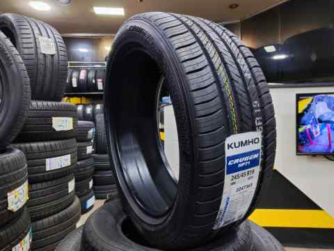 Kumho  Crugen HP71 245/45 R19