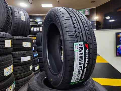 Yokohama ECOS ES31 215/55 R16